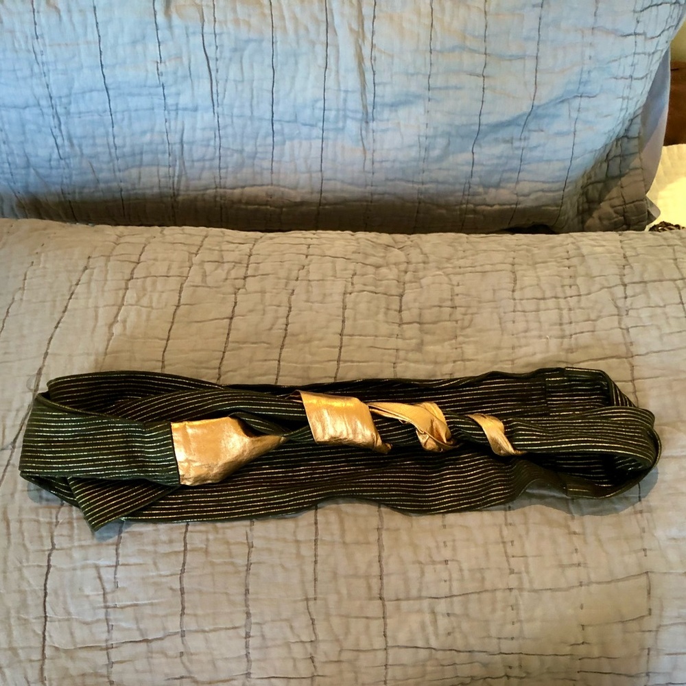 Vintage Leather Striped Black and Gold Belt